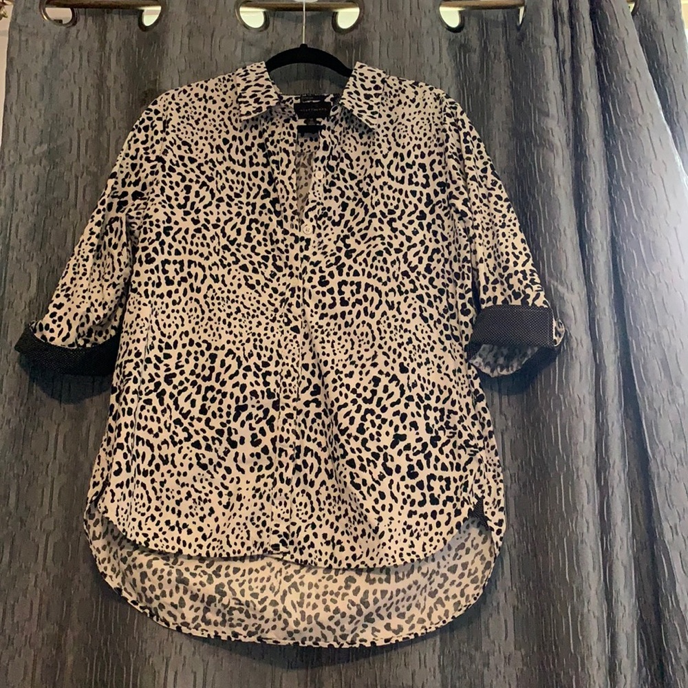 Leopard print, 3/4 length sleeves, button down front